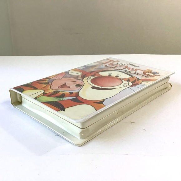 Disney The Tigger Movie VHS Video Tape G Movie With Storage Case Vintage - Picture 3 of 10